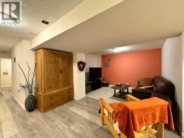 50 Lakeview Heights - 33
