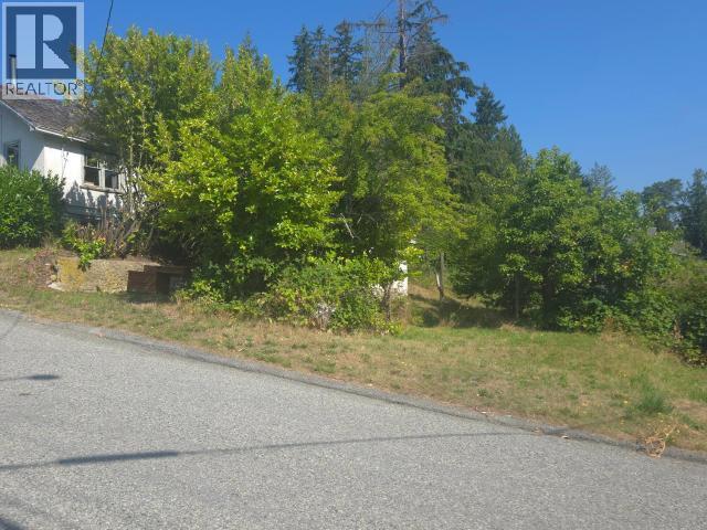 6889 DRAKE STREET - 13