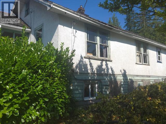 6889 DRAKE STREET - 5