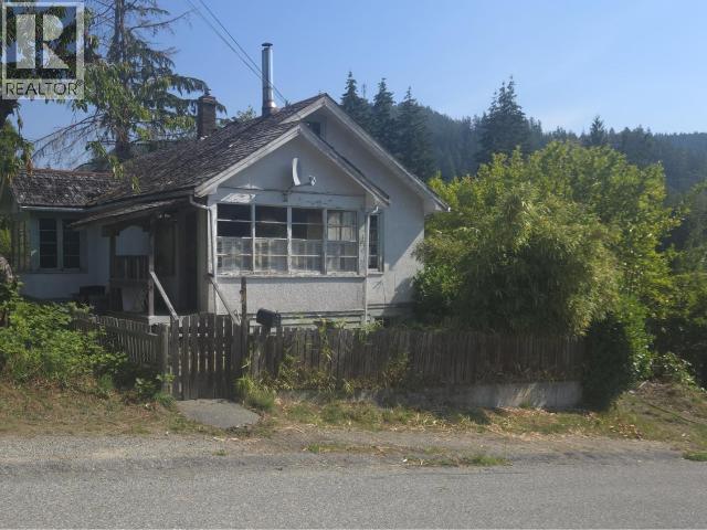 6889 DRAKE STREET - 17