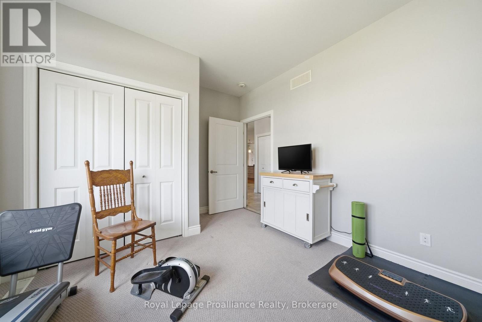 5 KEMPTON AVENUE - 17