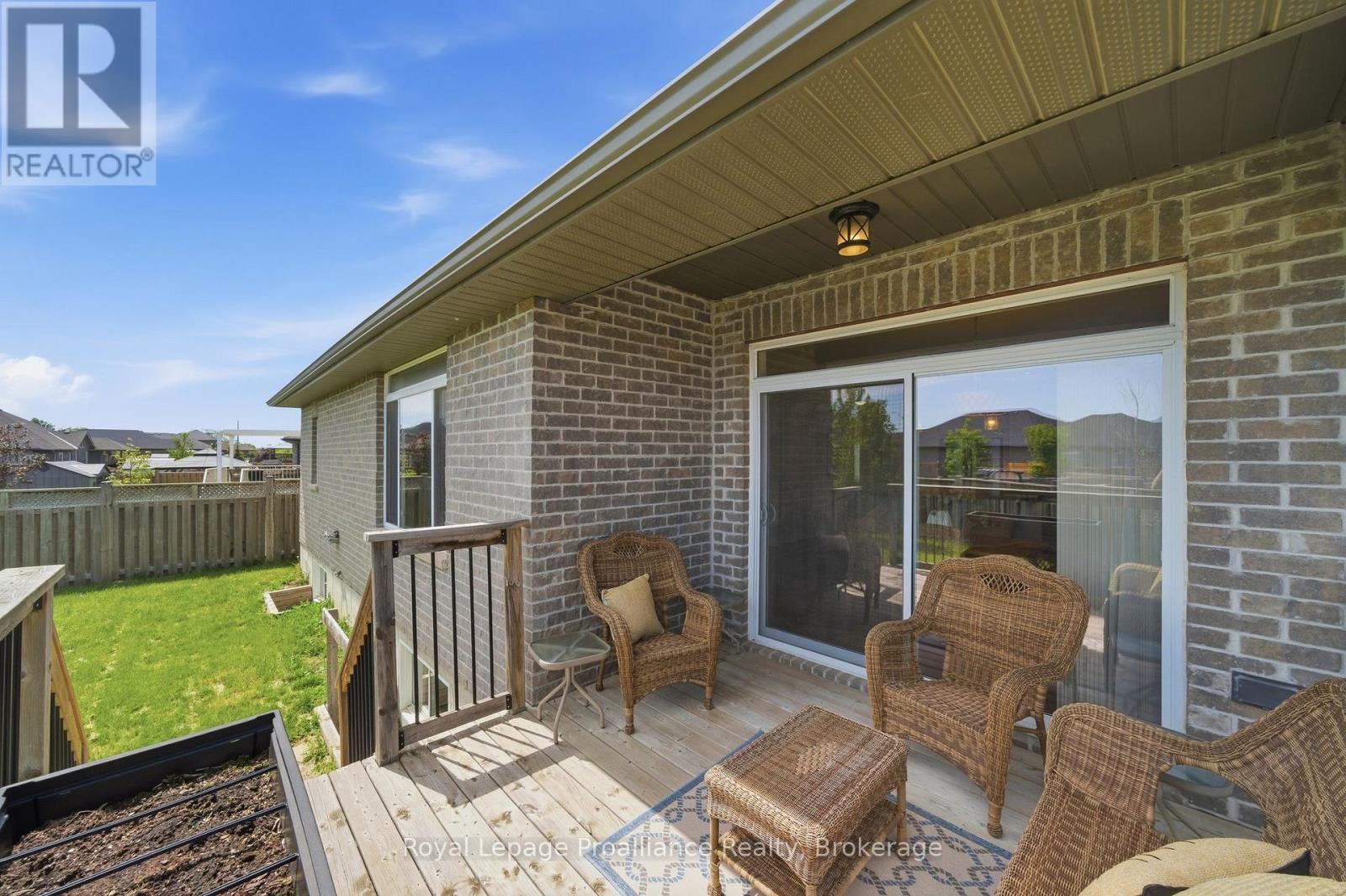 5 KEMPTON AVENUE - 28