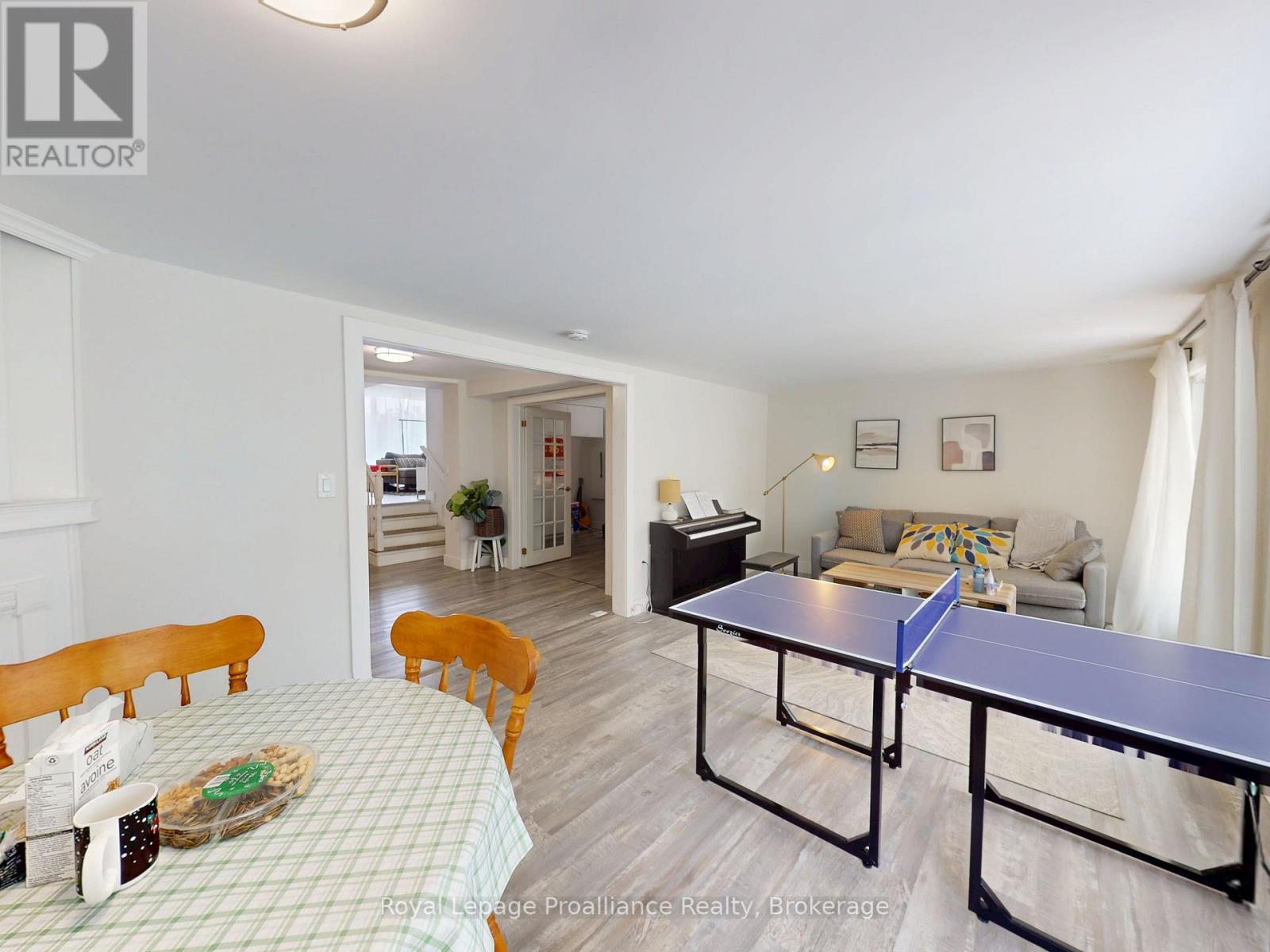 136 MACDONALD AVENUE - 20