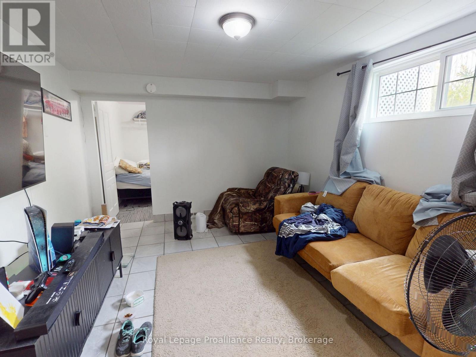 136 MACDONALD AVENUE - 26
