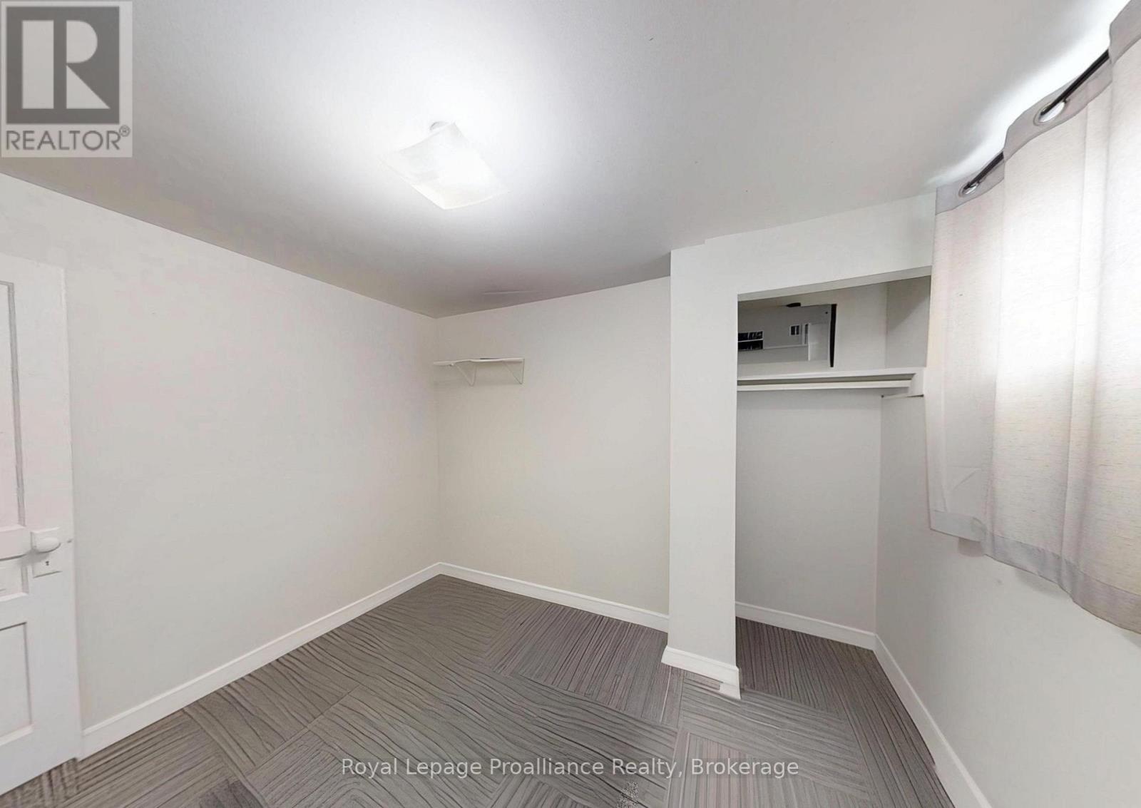 136 MACDONALD AVENUE - 30