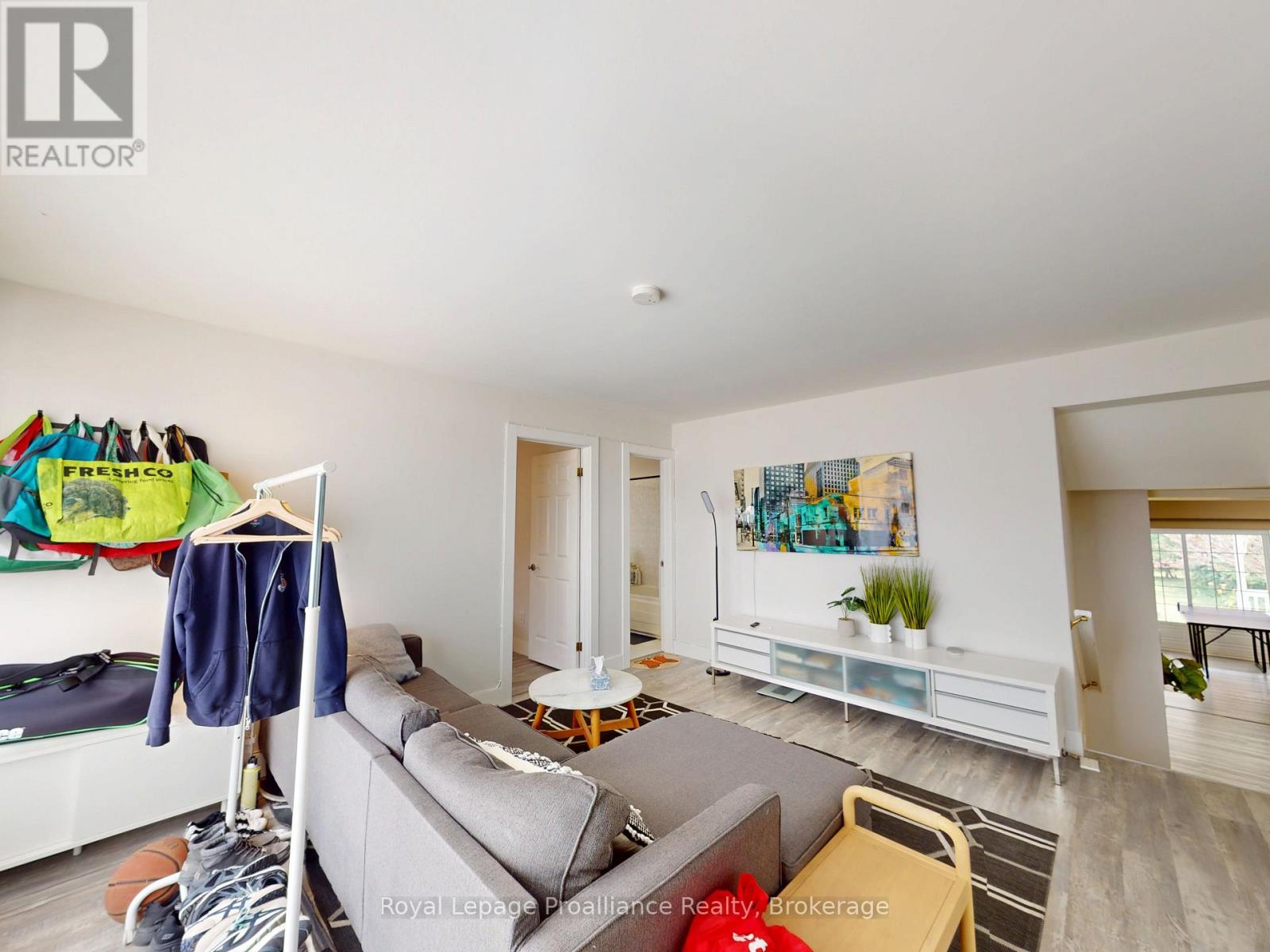 136 MACDONALD AVENUE - 4