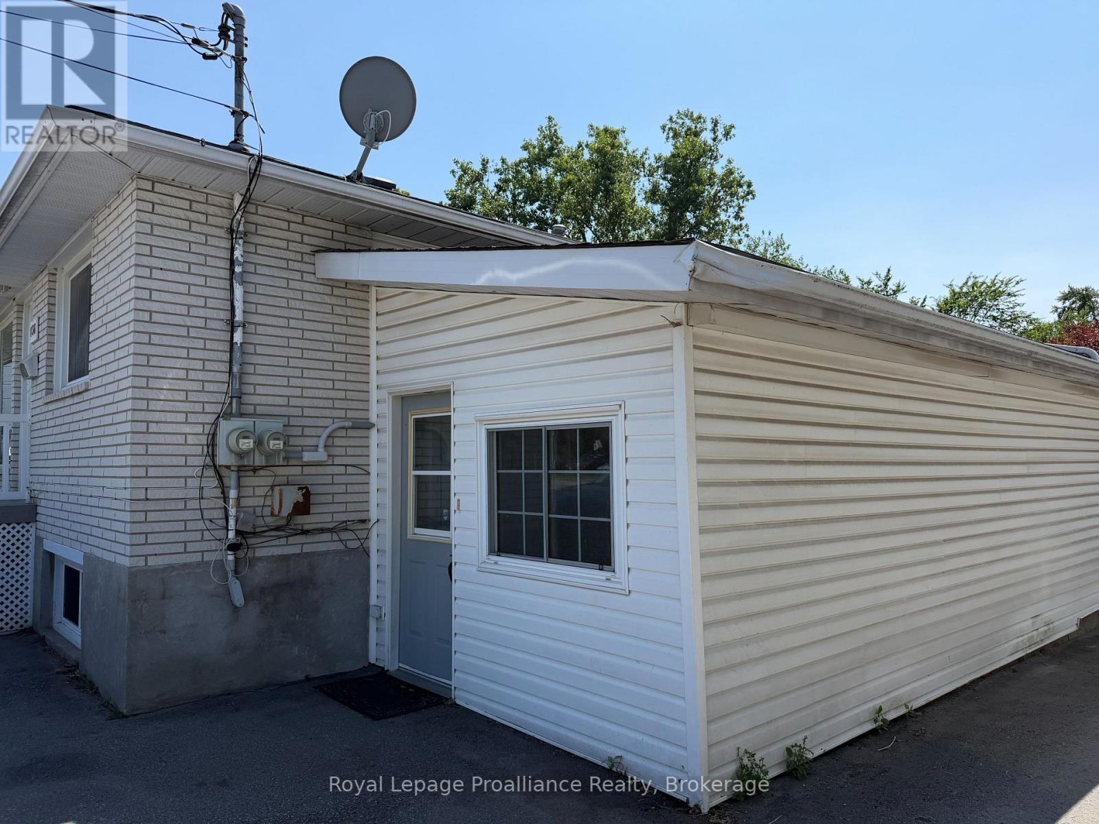 136 MACDONALD AVENUE - 41