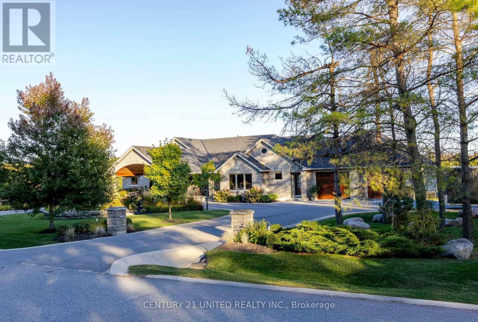 7 MAPLEHILL DRIVE - 4