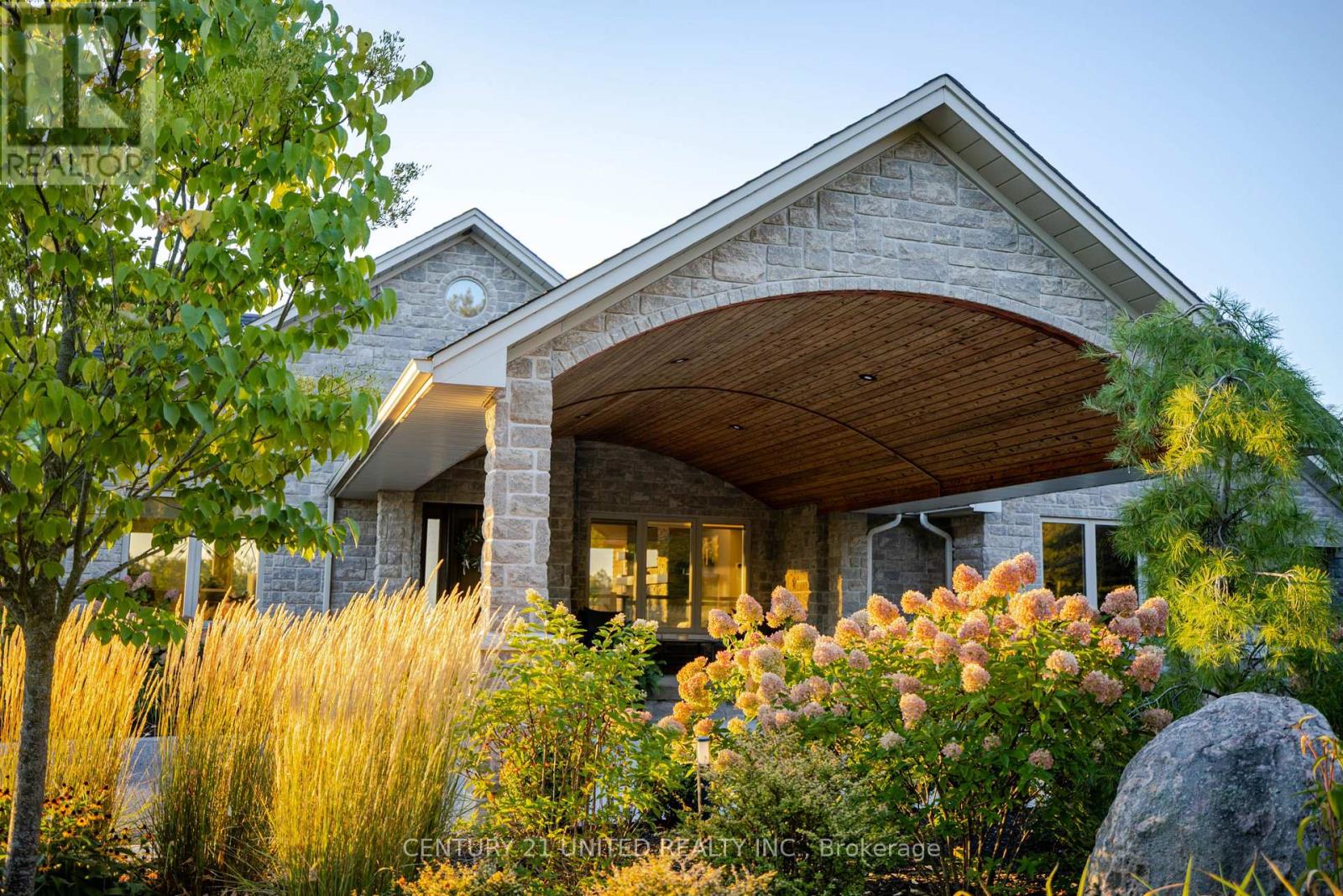 7 MAPLEHILL DRIVE - 5