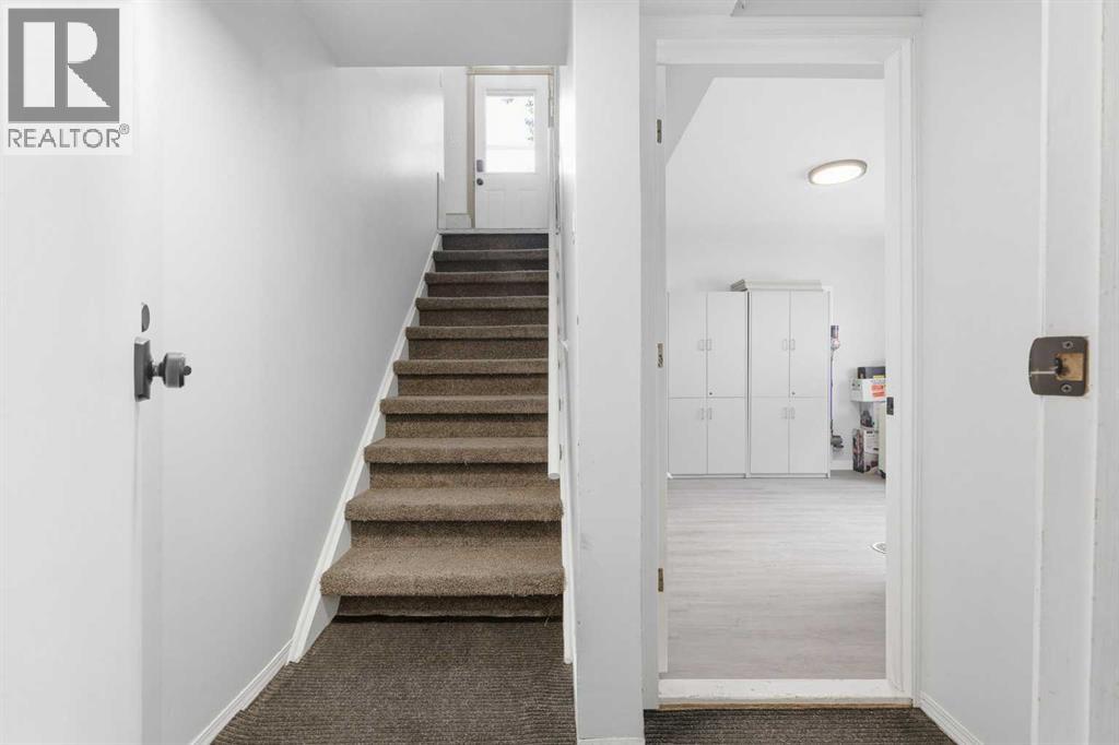 7403 20 Street SE - Image 18