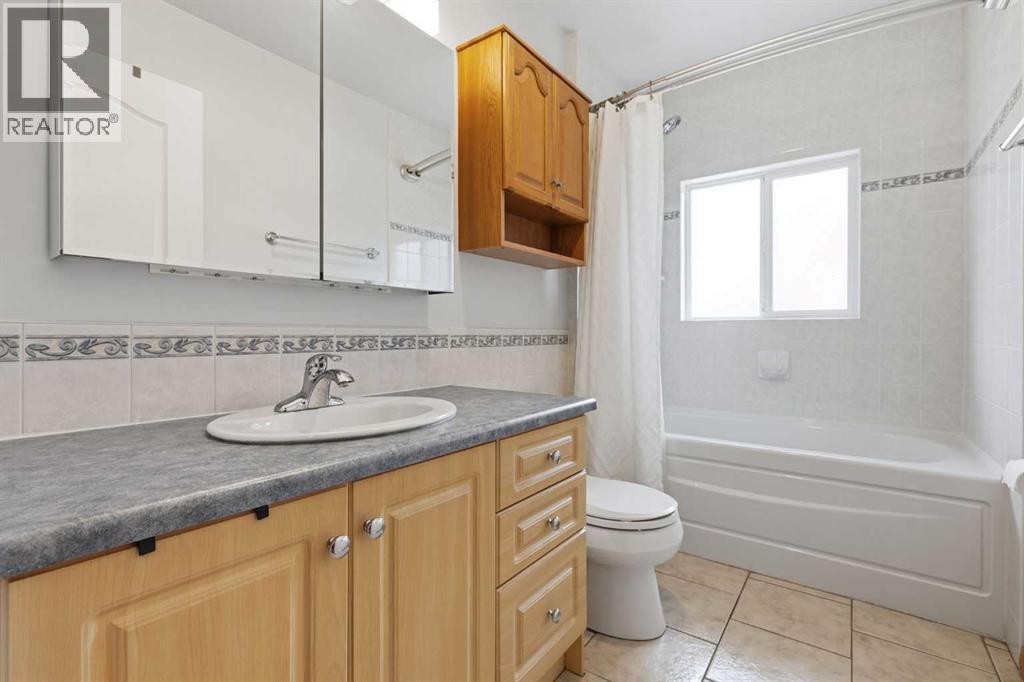 7403 20 Street SE - Image 25