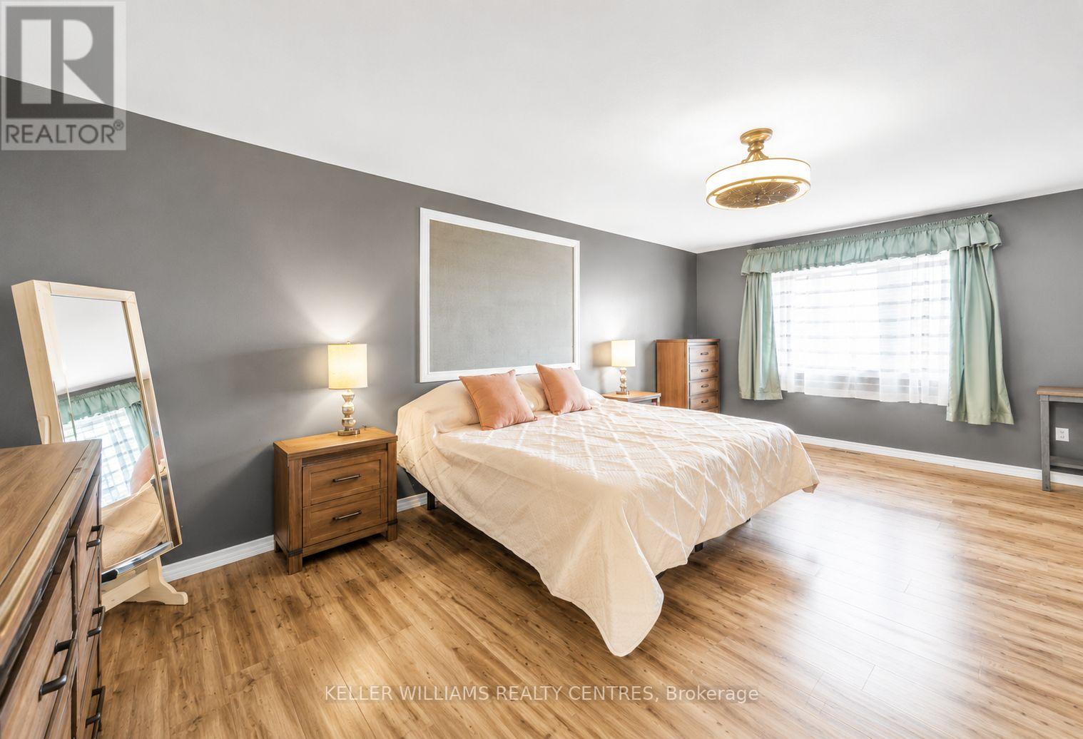 67 HUTTON PLACE - 24