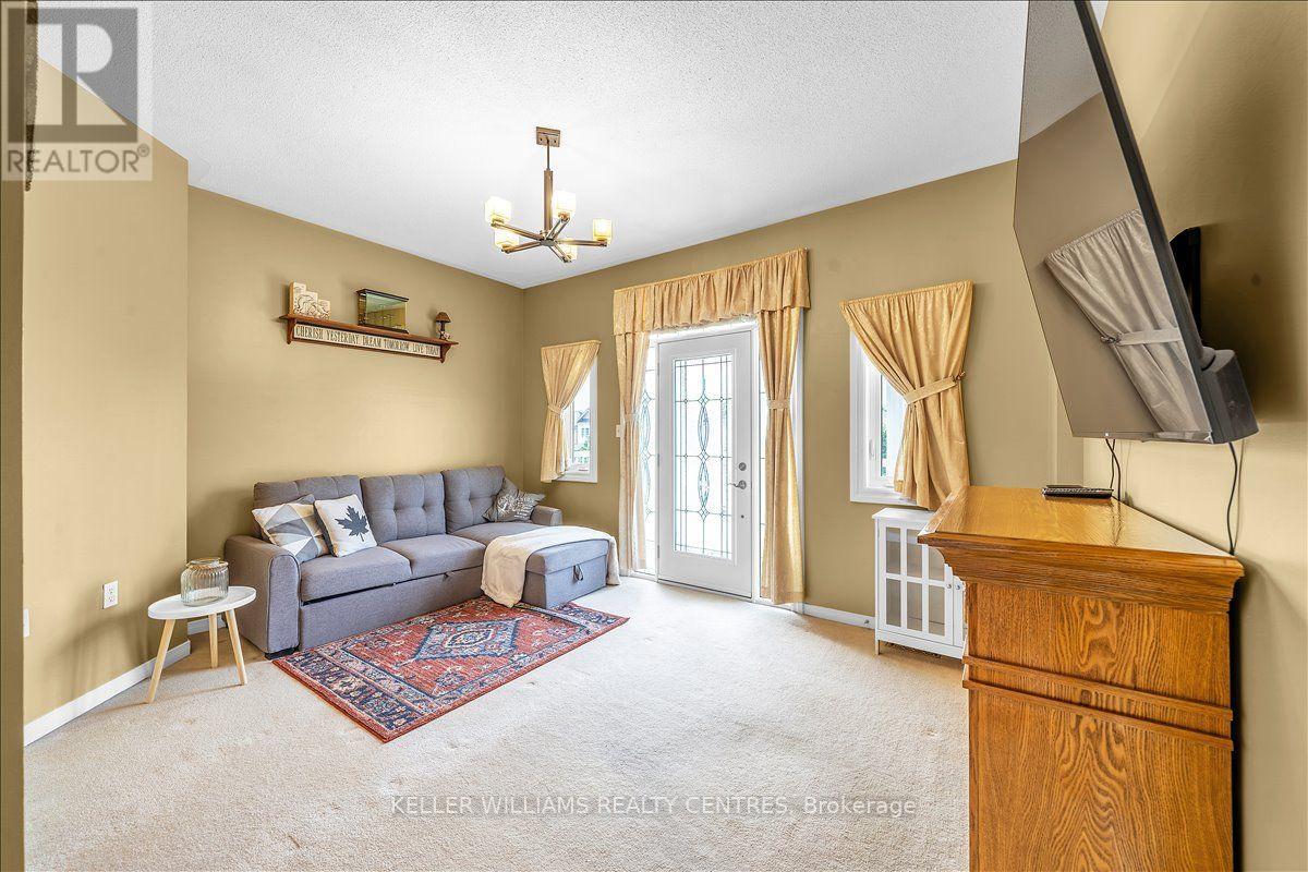 67 HUTTON PLACE - 29