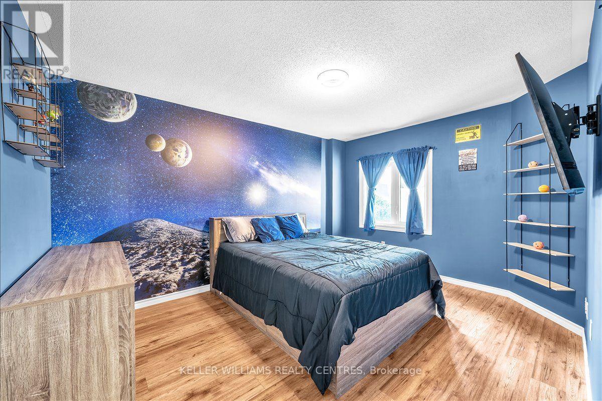 67 HUTTON PLACE - 33