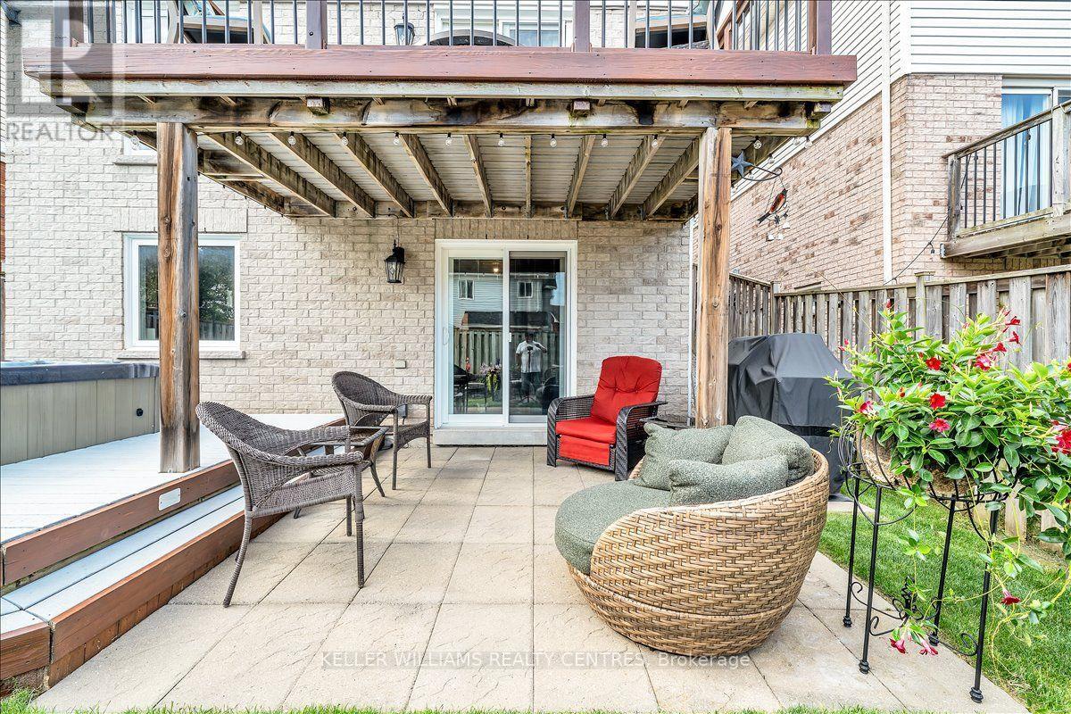 67 HUTTON PLACE - 40