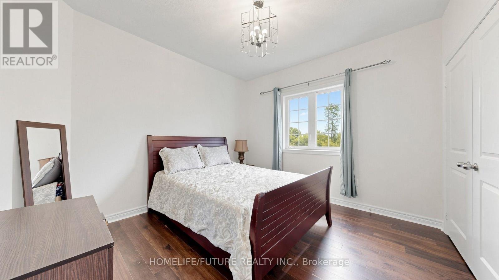 18 KEN BETZ COURT - 37