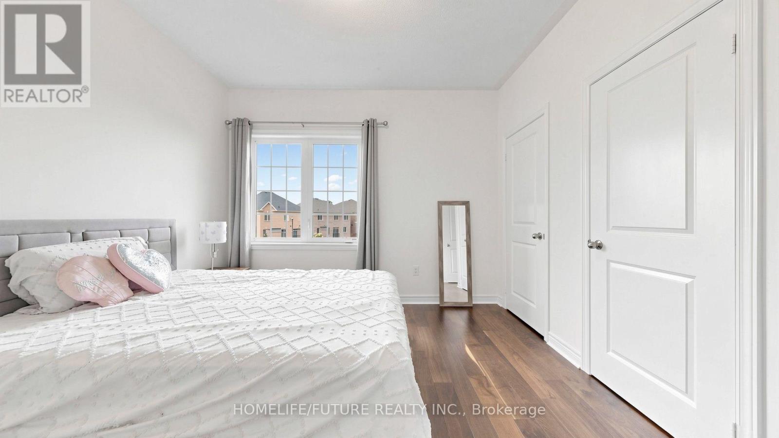 18 KEN BETZ COURT - 43