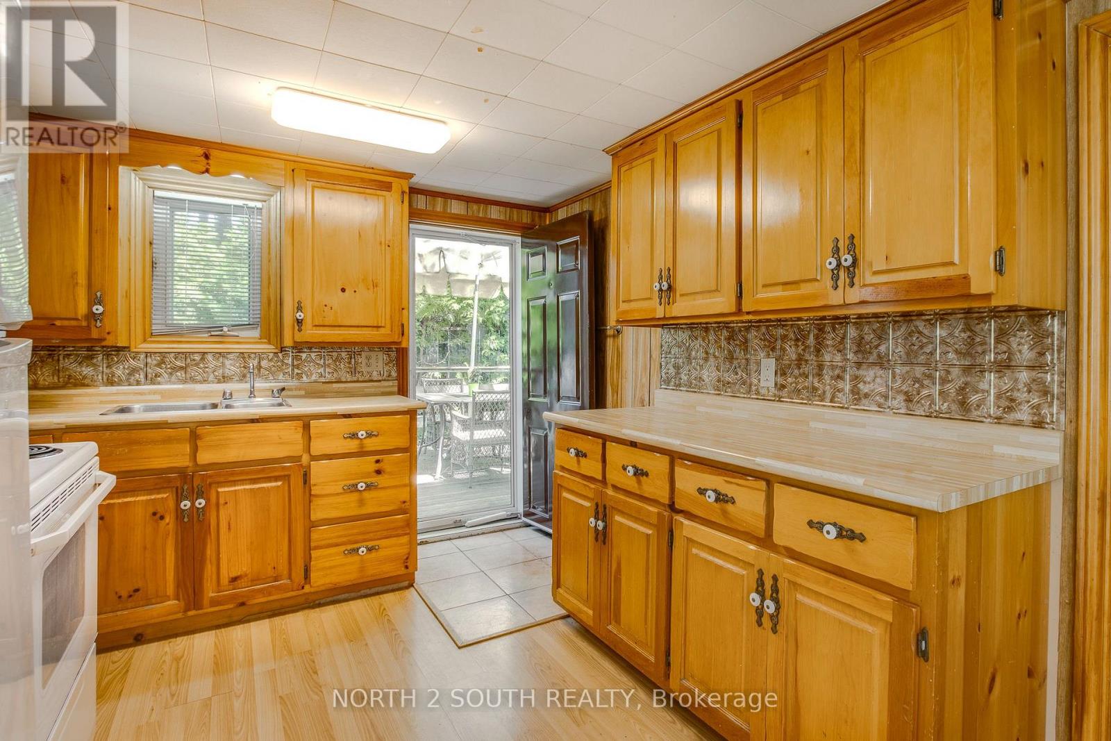 33 YARWOOD ROAD - 14