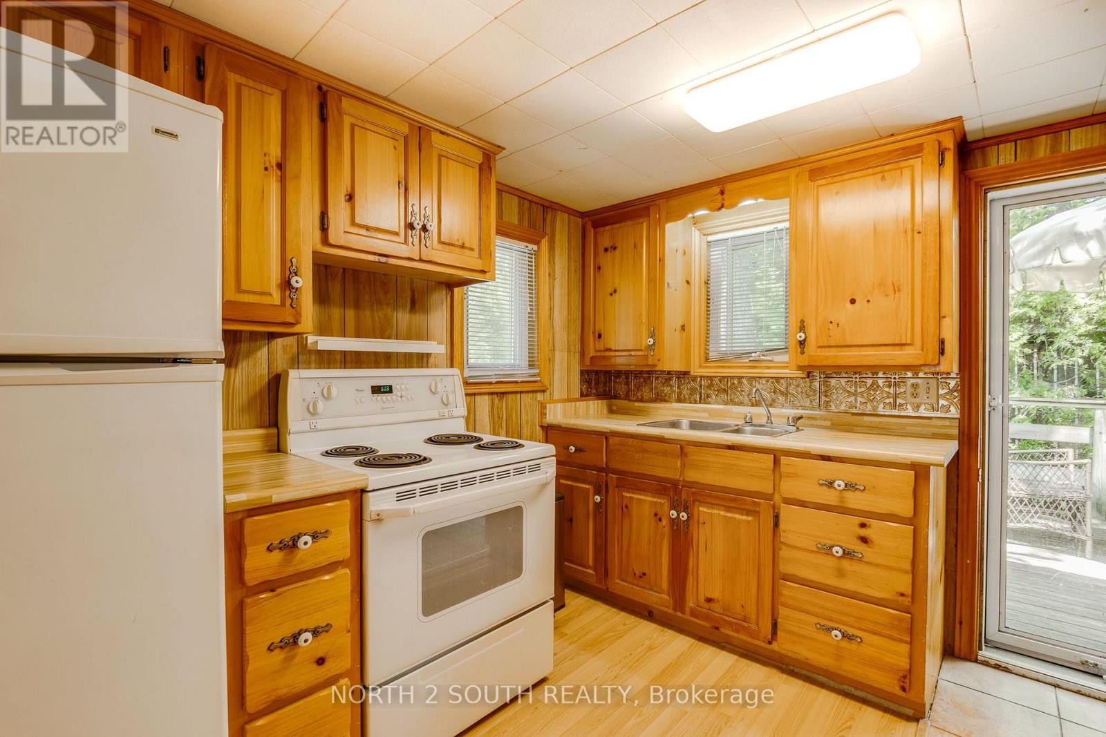 33 YARWOOD ROAD - 16