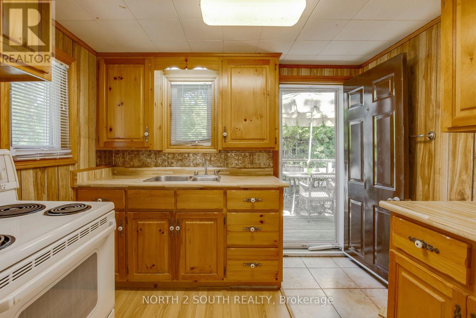 33 YARWOOD ROAD - 19