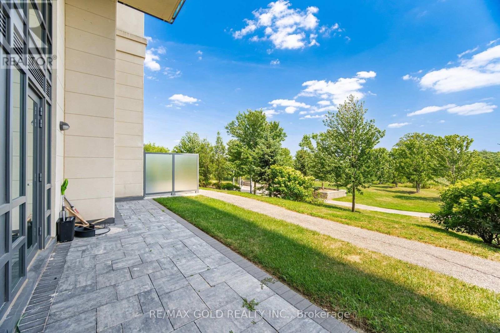 #111 65 YORKLAND BOULEVARD - 24