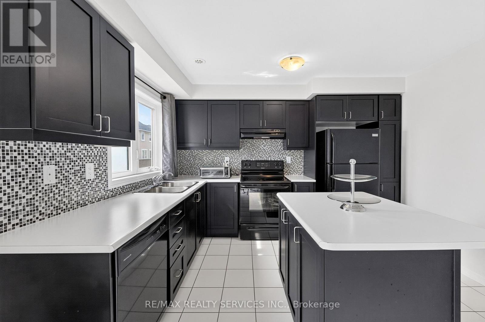 22 AFFLECK ROAD - 25
