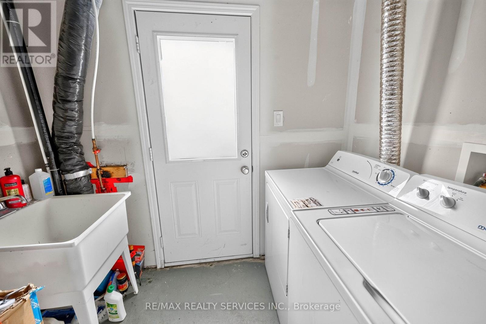 22 AFFLECK ROAD - 41