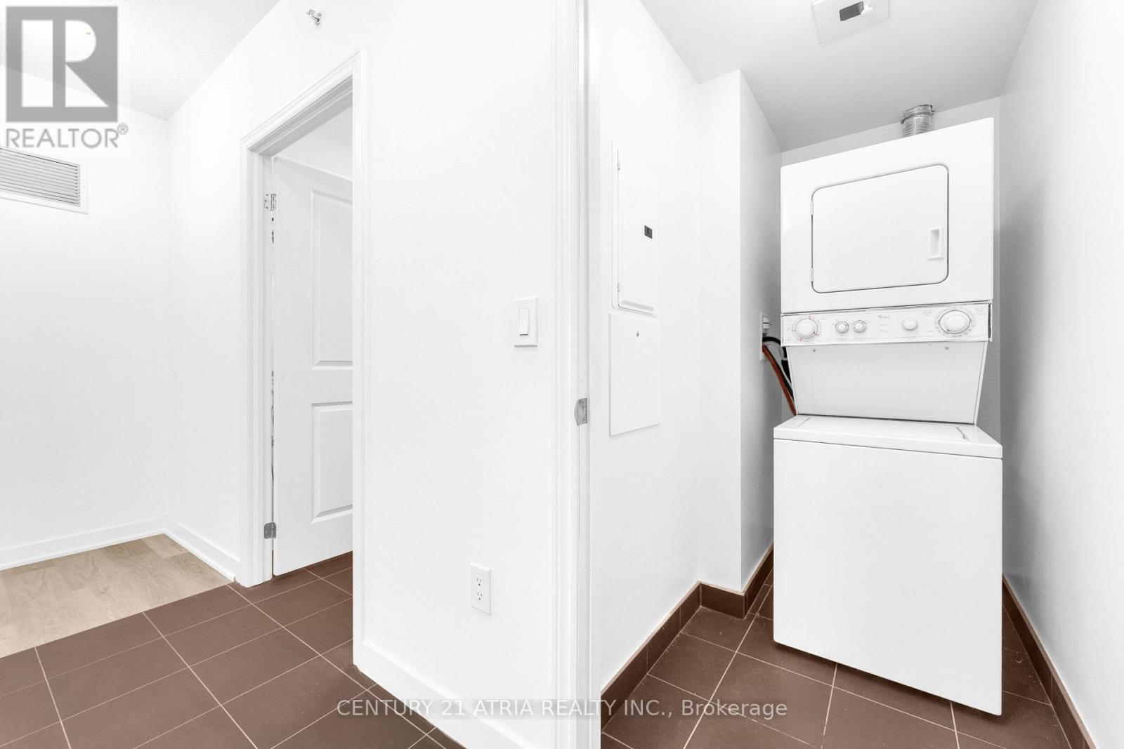 #313 1038 MCNICOLL AVENUE - 14