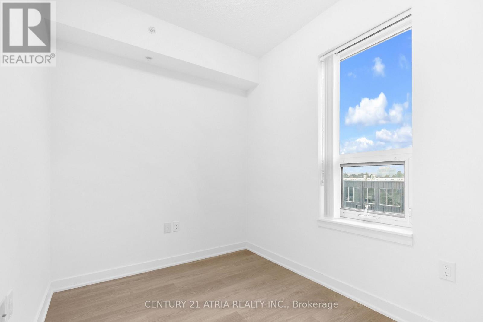 #313 1038 MCNICOLL AVENUE - 10