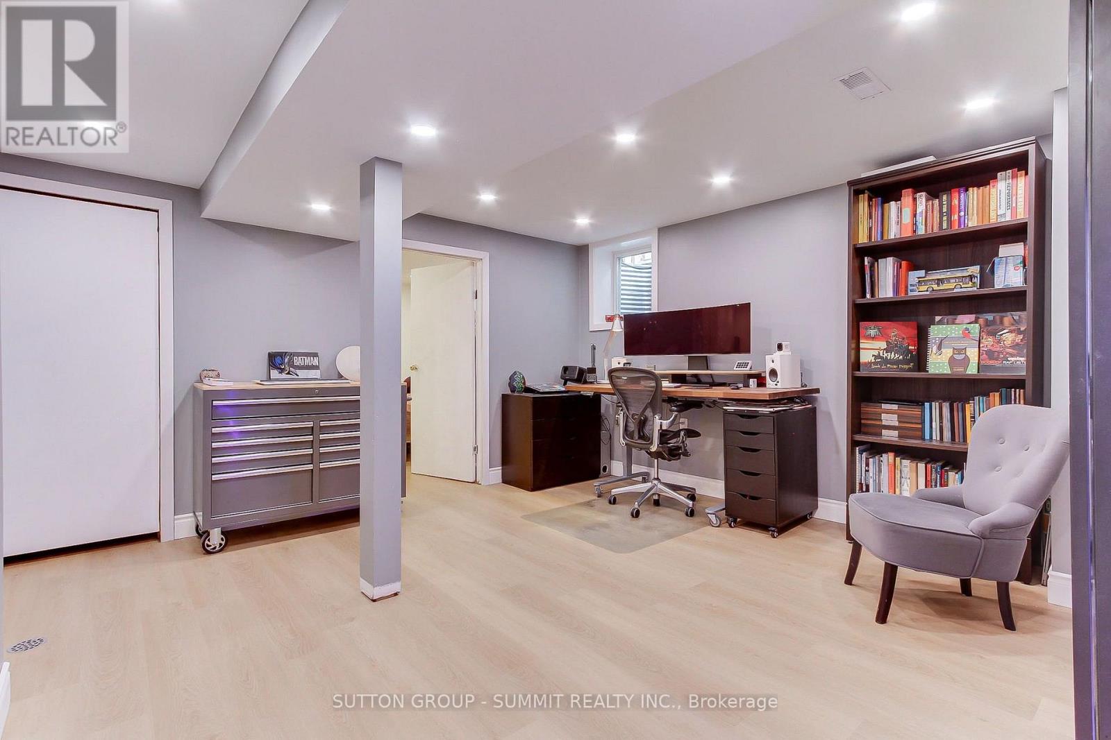 7641 ANAKA DRIVE - 34