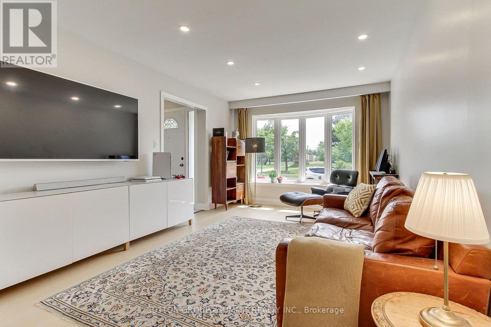 7641 ANAKA DRIVE - Image 8