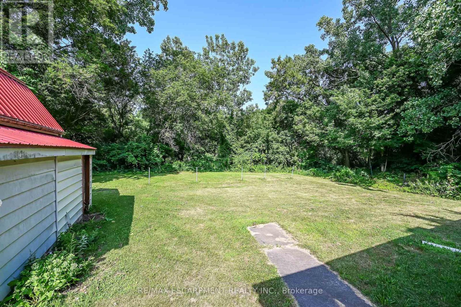 60 LOCKS ROAD - 31