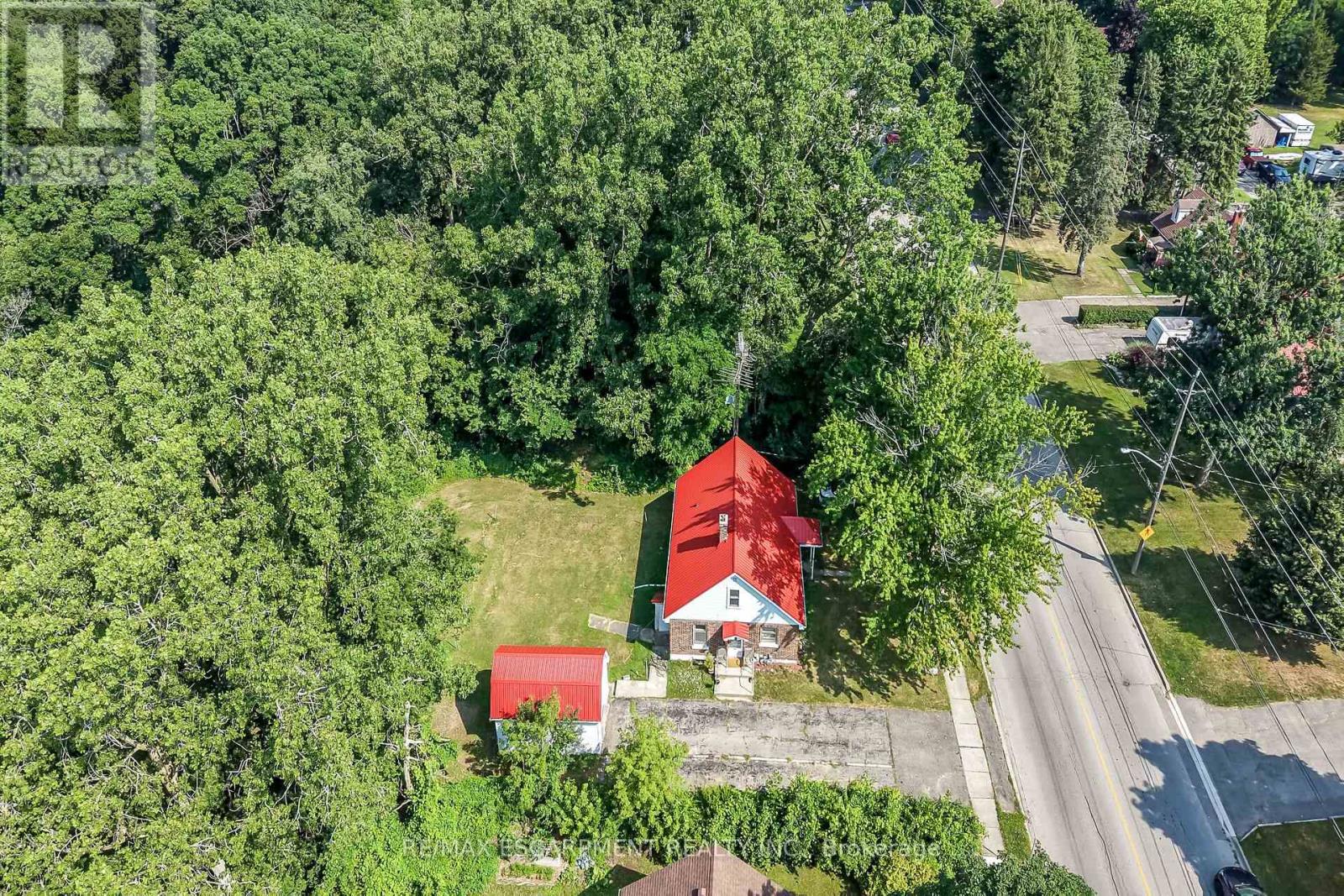 60 LOCKS ROAD - 5