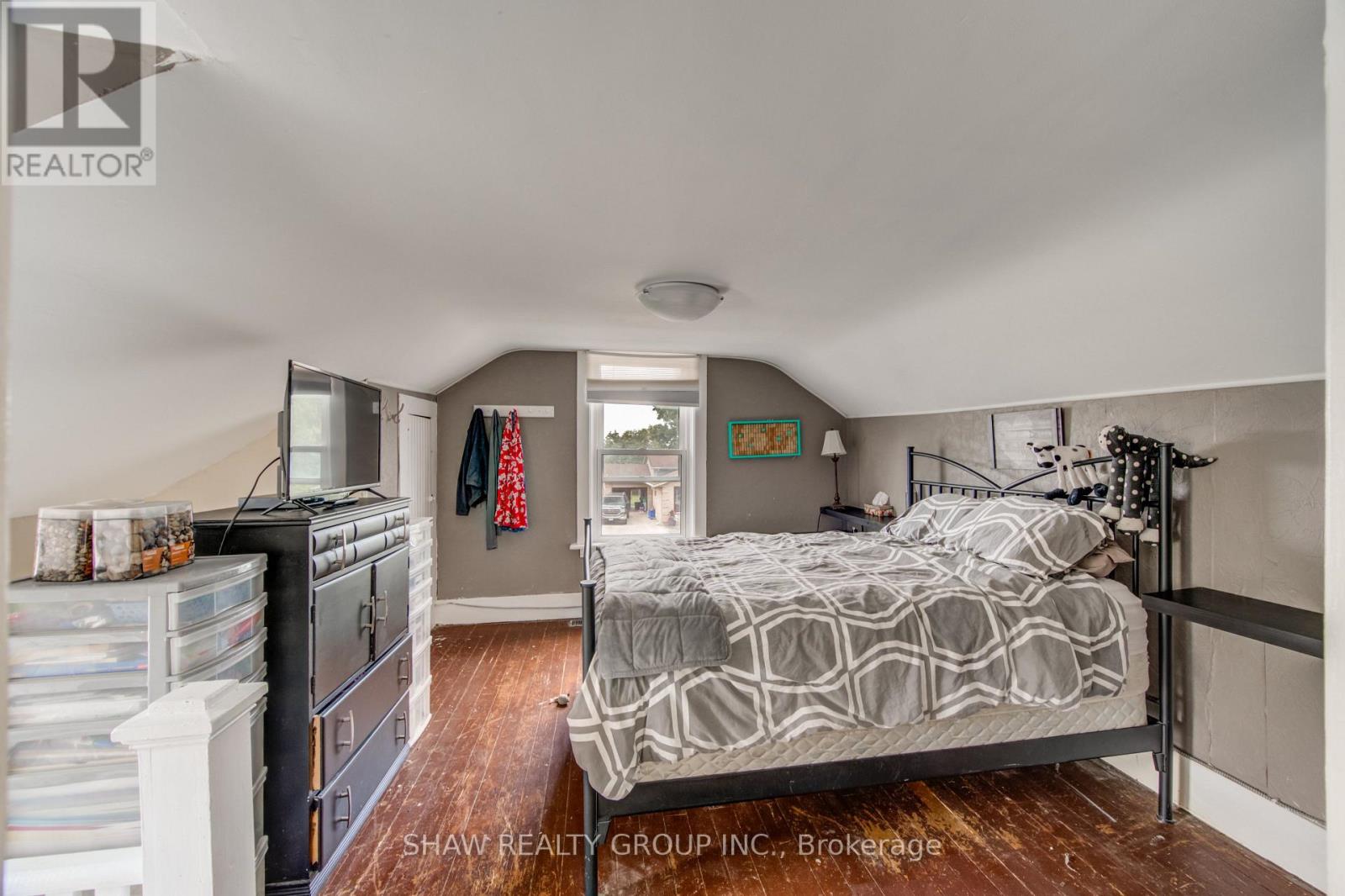 127 BOND ST STREET - 23