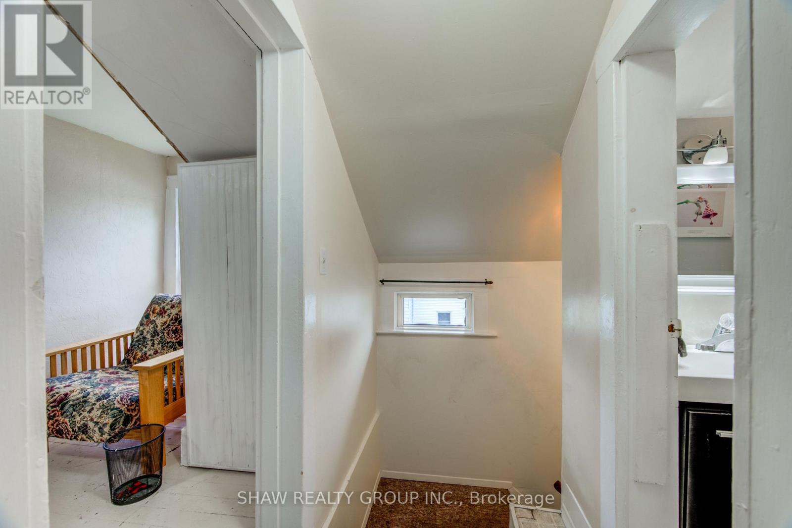 127 BOND ST STREET - 34