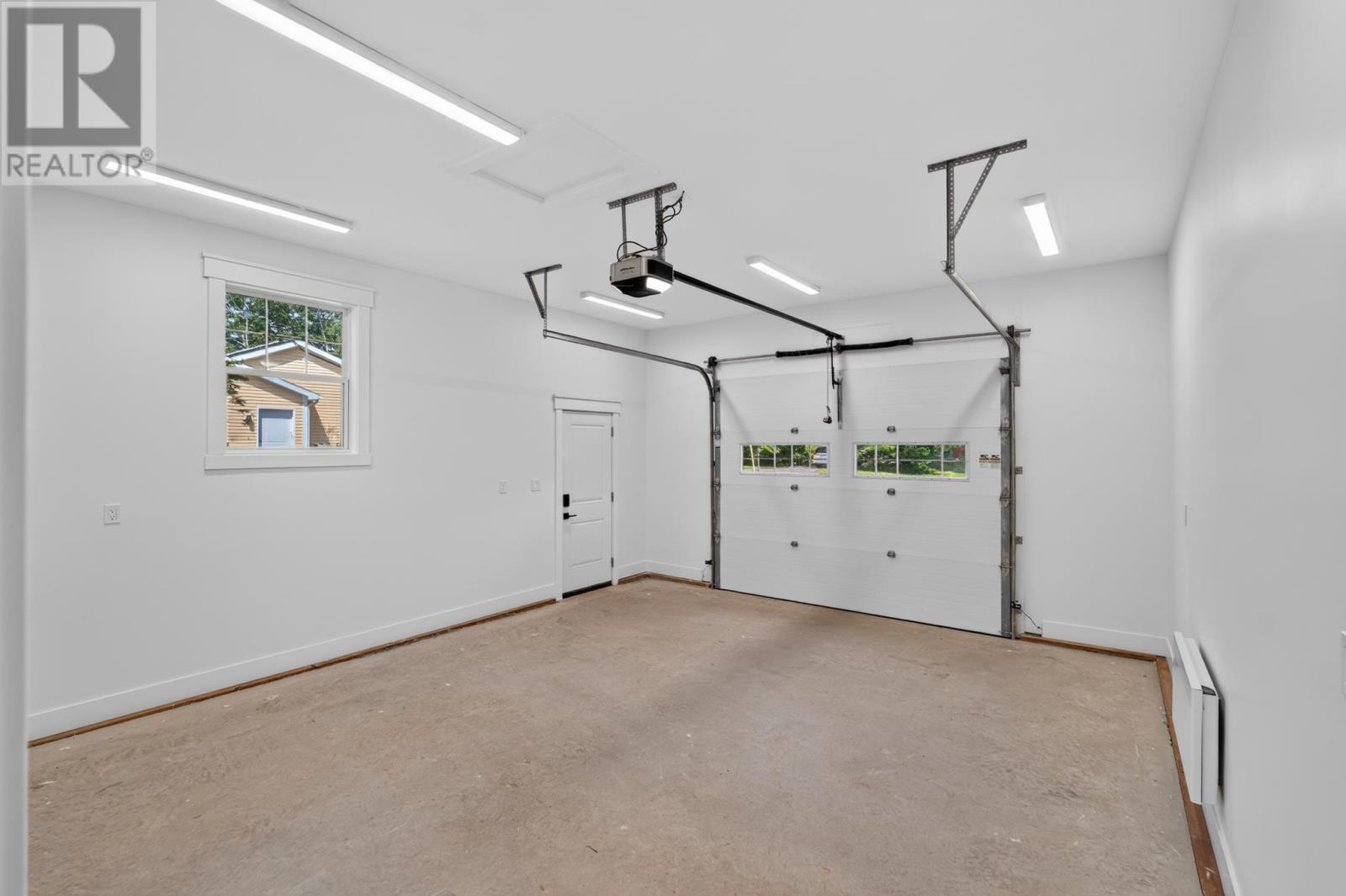 132 Sherwood Forest Drive - Image 33