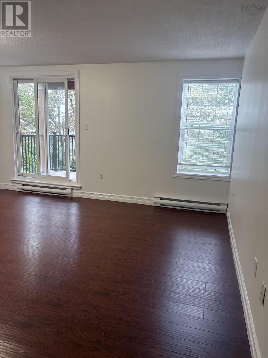 #213 79 Collins Grove - 6