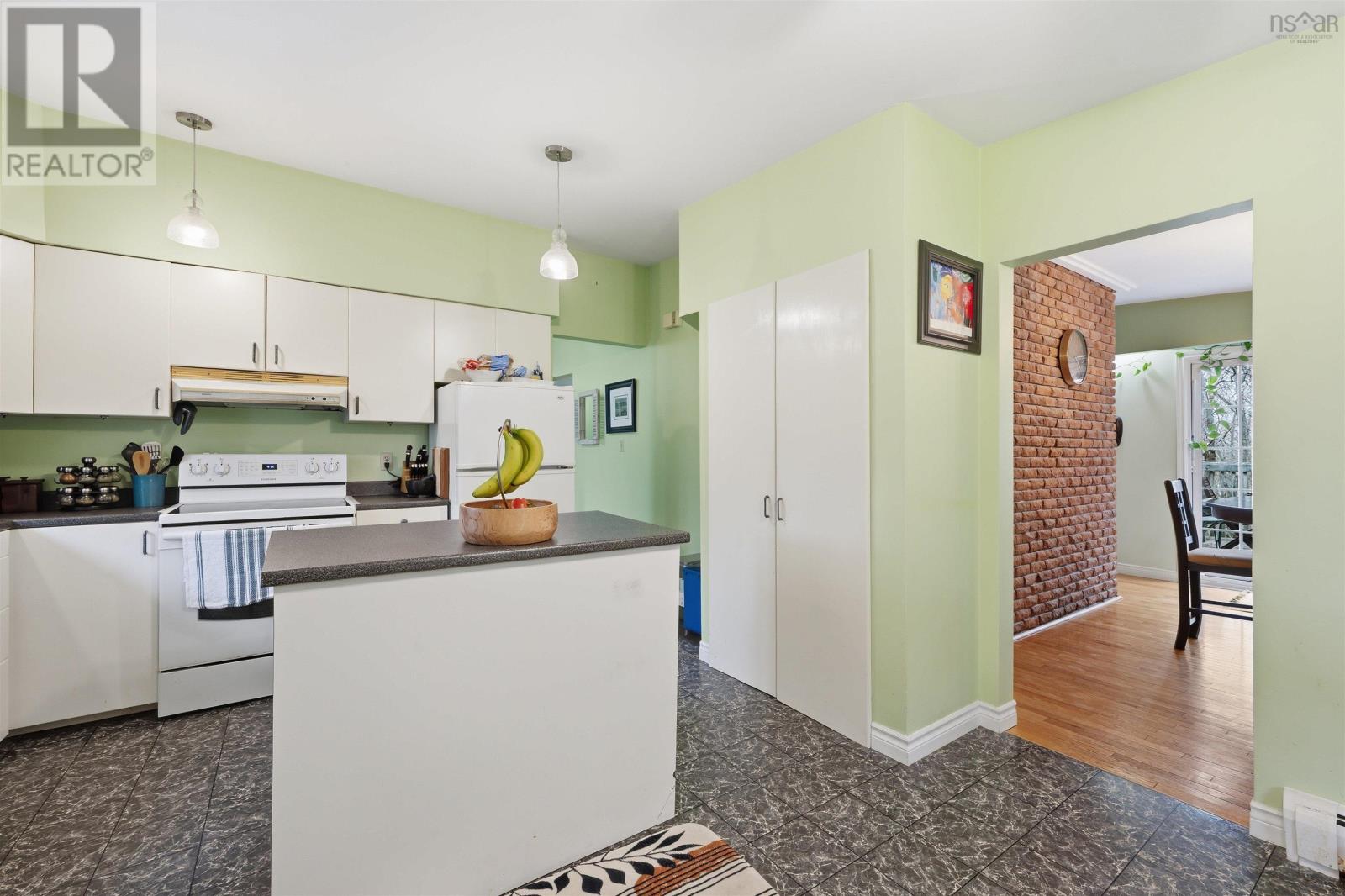 33 Marlwood Drive - 13