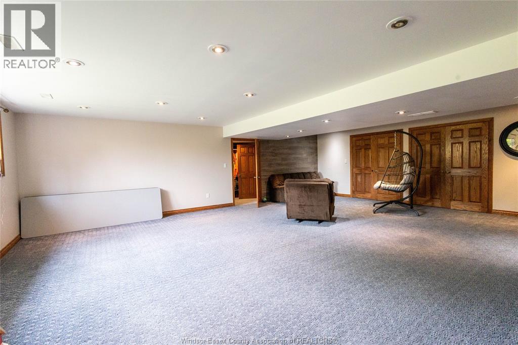 440 Mersea Rd 21 - 22
