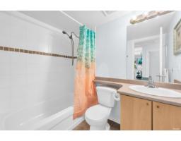 112 14877 100 Avenue, Surrey, BC V3R3H1 Photo 13