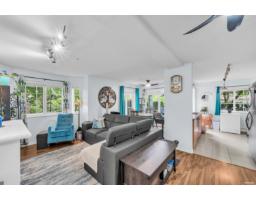 112 14877 100 Avenue, Surrey, BC V3R3H1 Photo 6