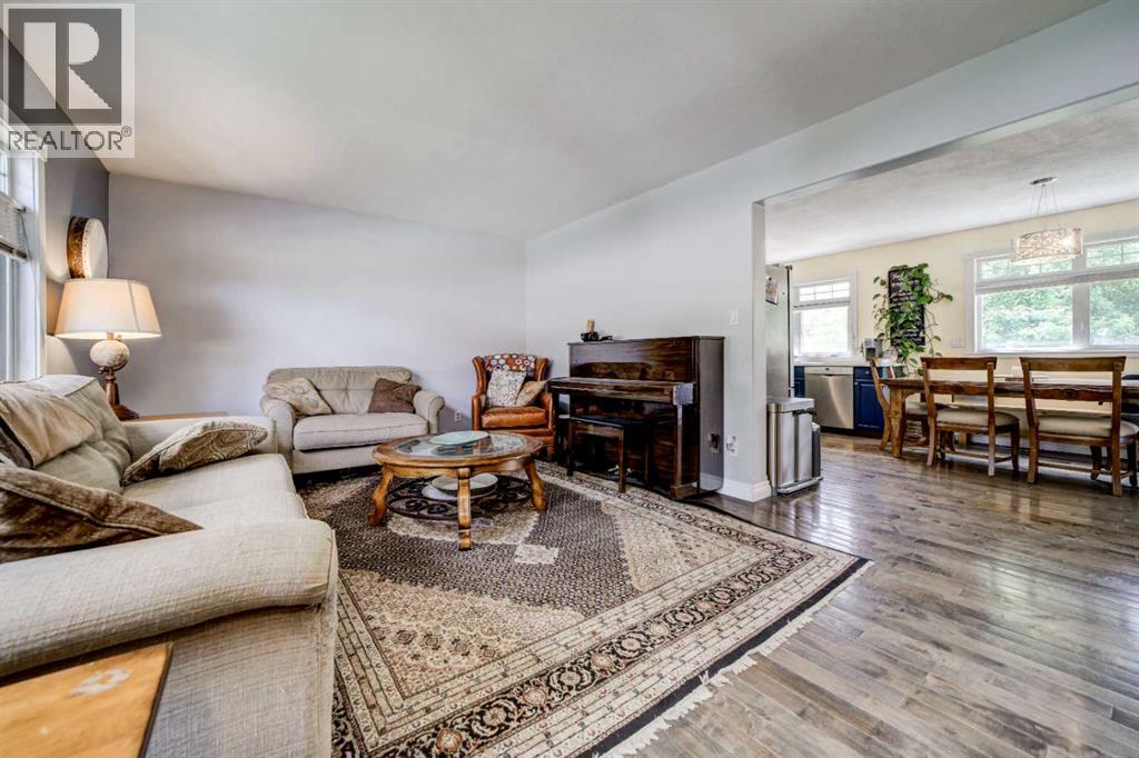 13518 15 Avenue - 6