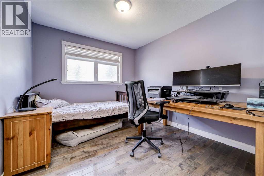 13518 15 Avenue - 16