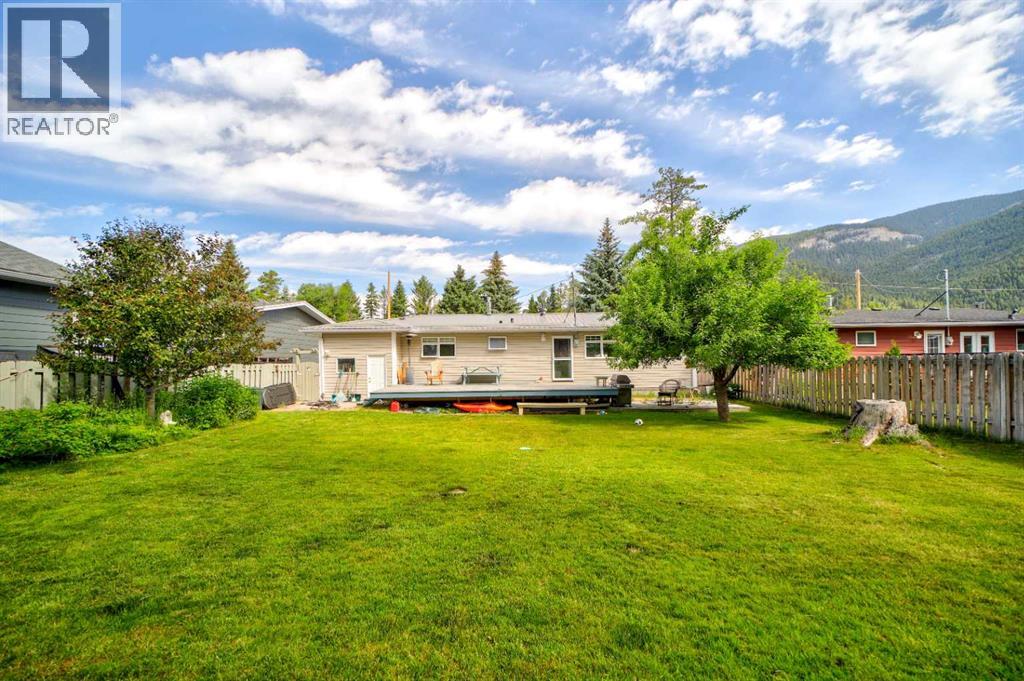 13518 15 Avenue - 25