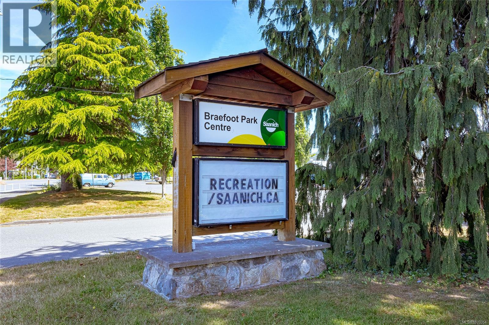 4035 Century Rd - 40