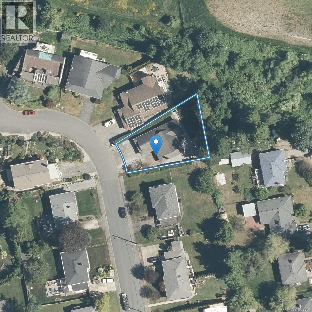 4035 Century Rd - 44