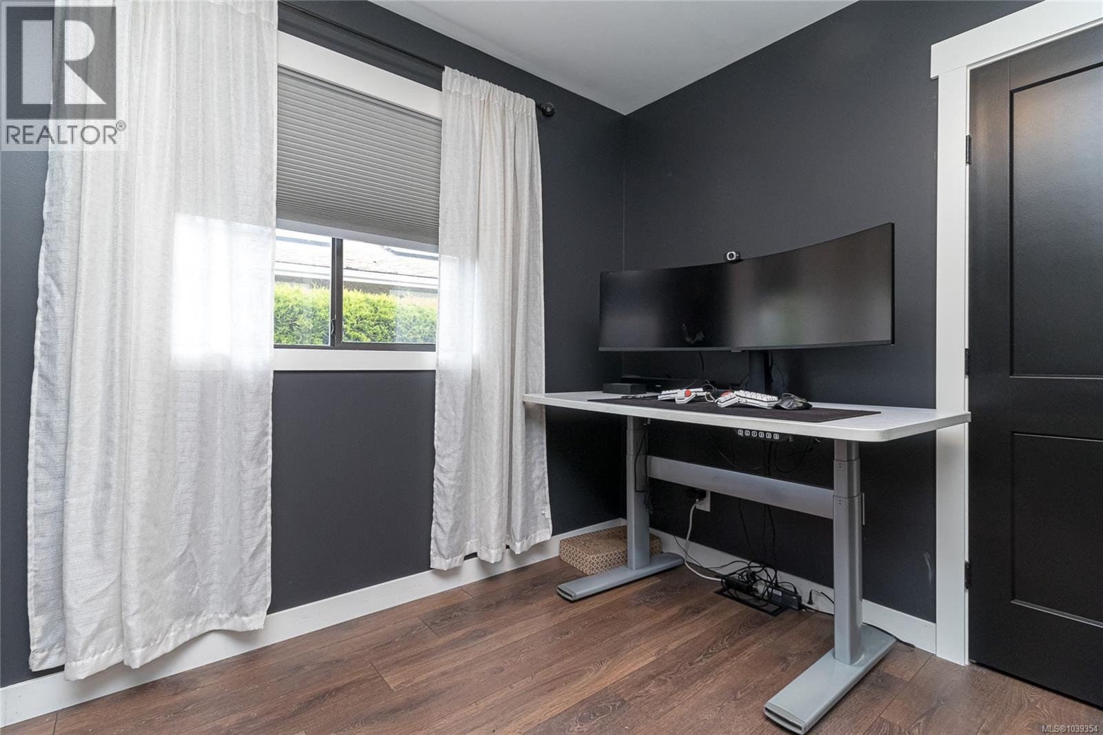 4035 Century Rd - 23