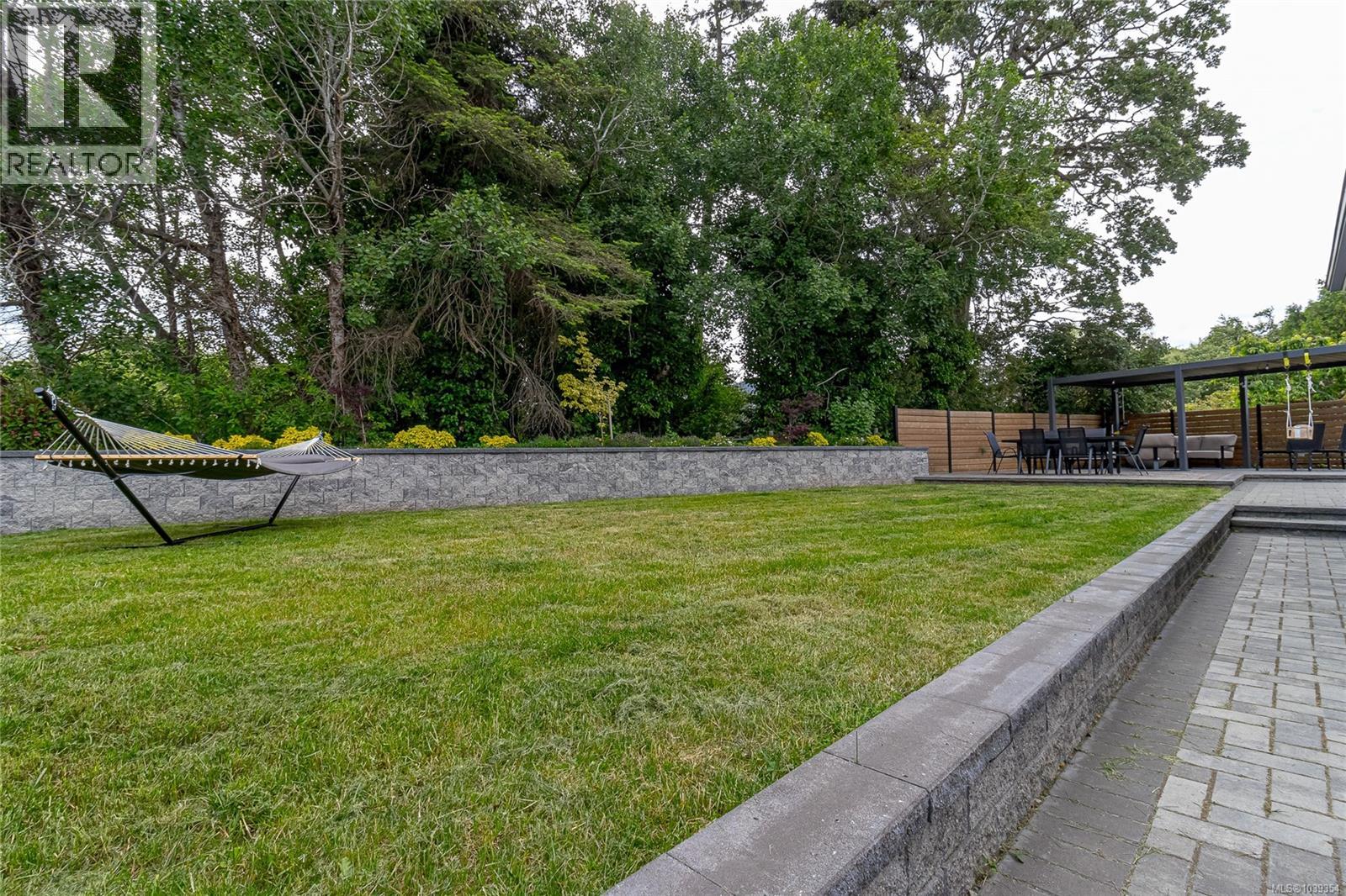 4035 Century Rd - 33