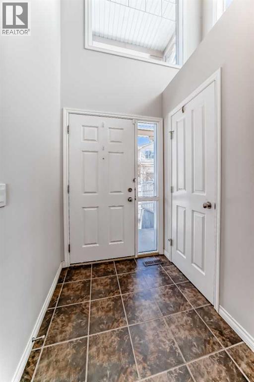 296 Sunset Point, Cochrane
