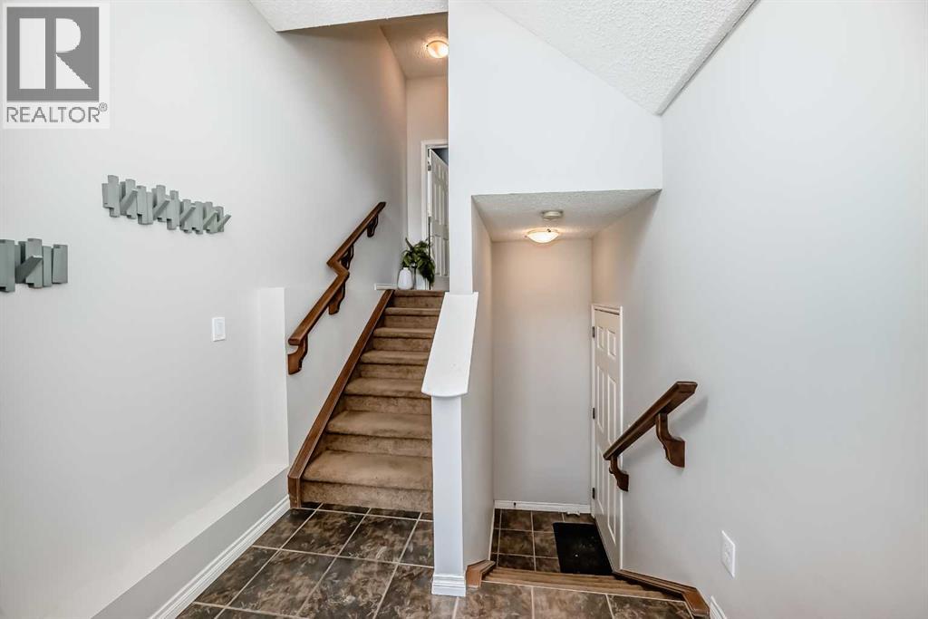 296 Sunset Point, Cochrane